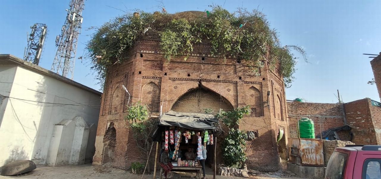 कौन थीं चिमनी बीबी....जिनकी याद में बना है 'चिमनी का रोजा'