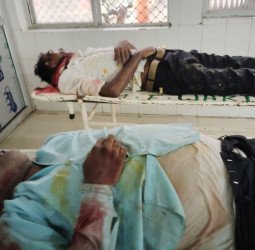 बारिश से सड़क पर हुई फिसलन, बाइक फिसली और दो लोग बन गए मौत का शिकार