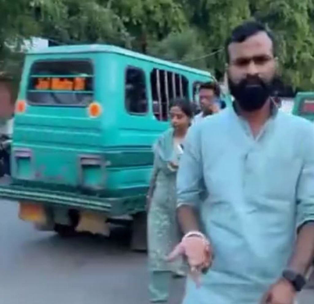 भगोड़ा घोषित होने के बाद कोर्ट में हाजिर हुईं पूर्व सांसद संघमित्रा, मिली जमानत