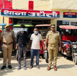 दूर की बुकिंग का लालच देकर ले जाते थे ई- रिक्शा...फिर लूट लेते थे, तीन गिरफ्तार