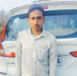 ट्रैक्टर ट्राली से कुचलकर युवक की मौत