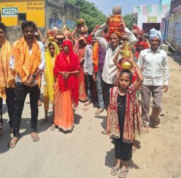 सोलंकीनगर में भागवत कथा के समापन पर निकाली यात्रा