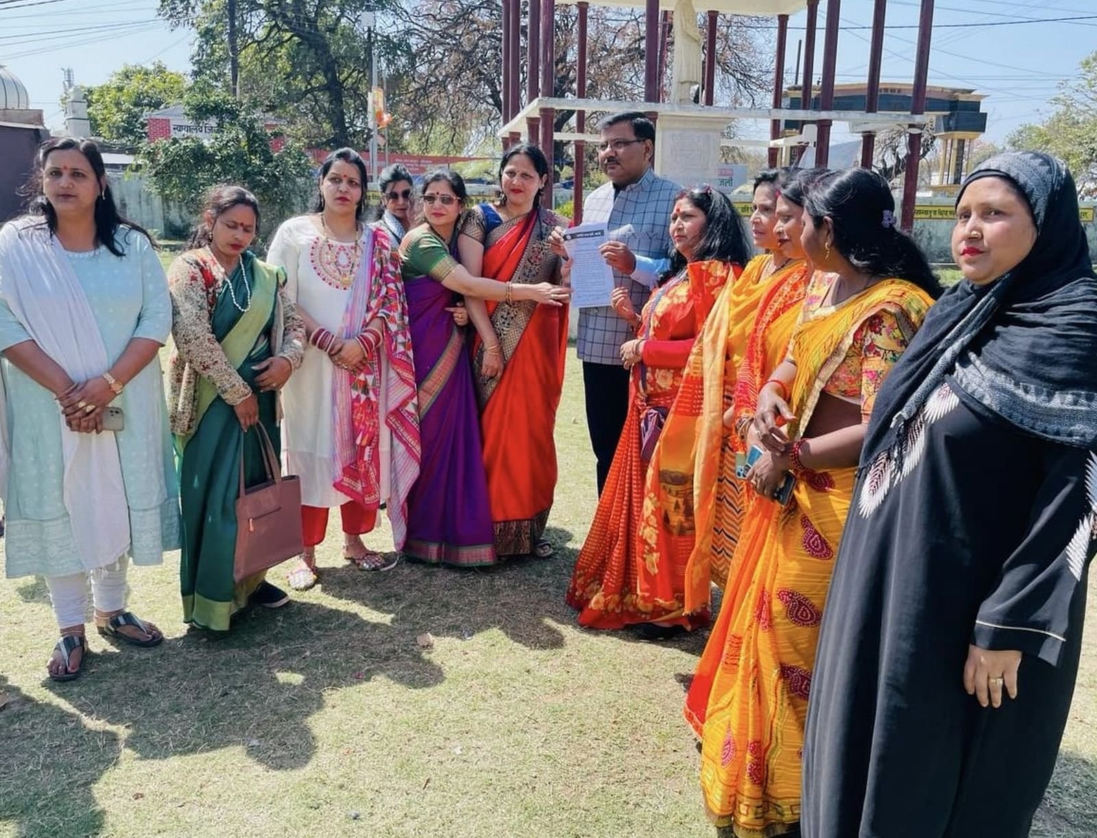 महिलाओं पर अत्याचार के विरोध में भाजपा का प्रदर्शन