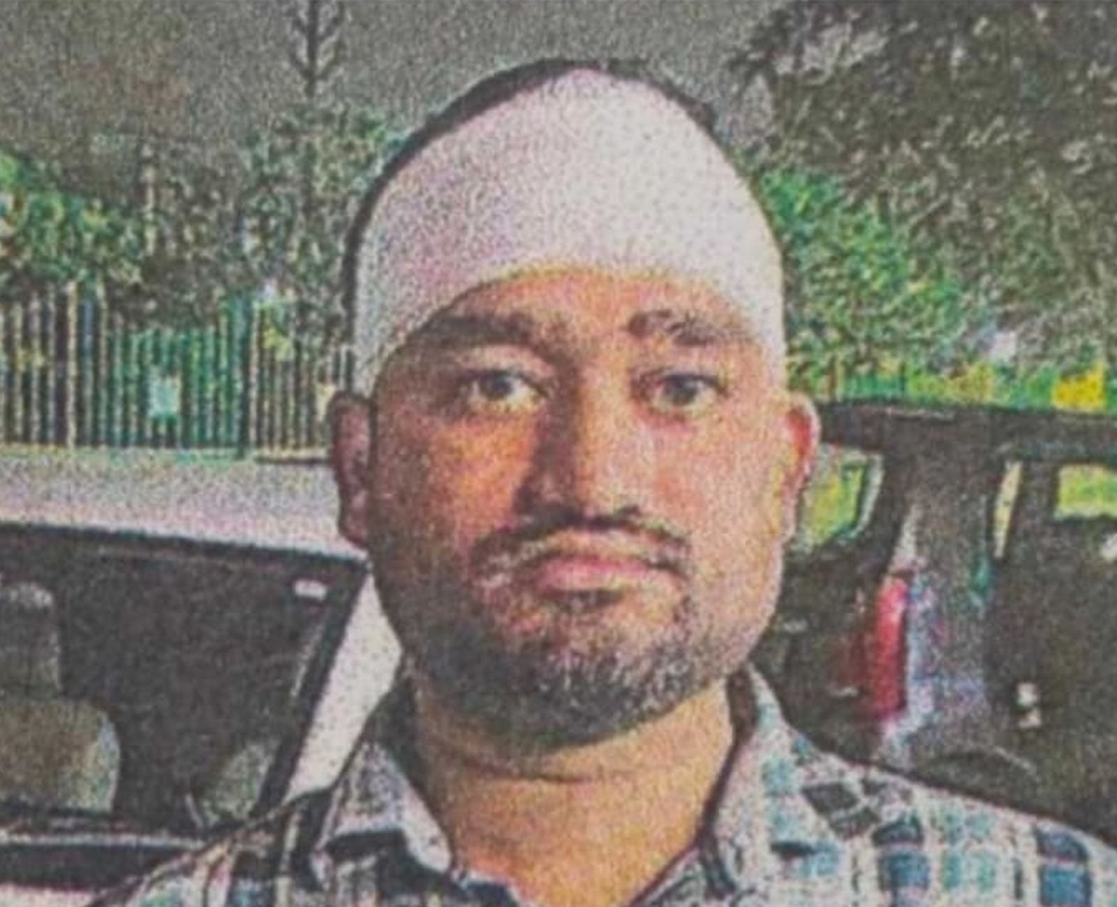 एक कारोबारी से लूट, दूसरे को गोली मारी