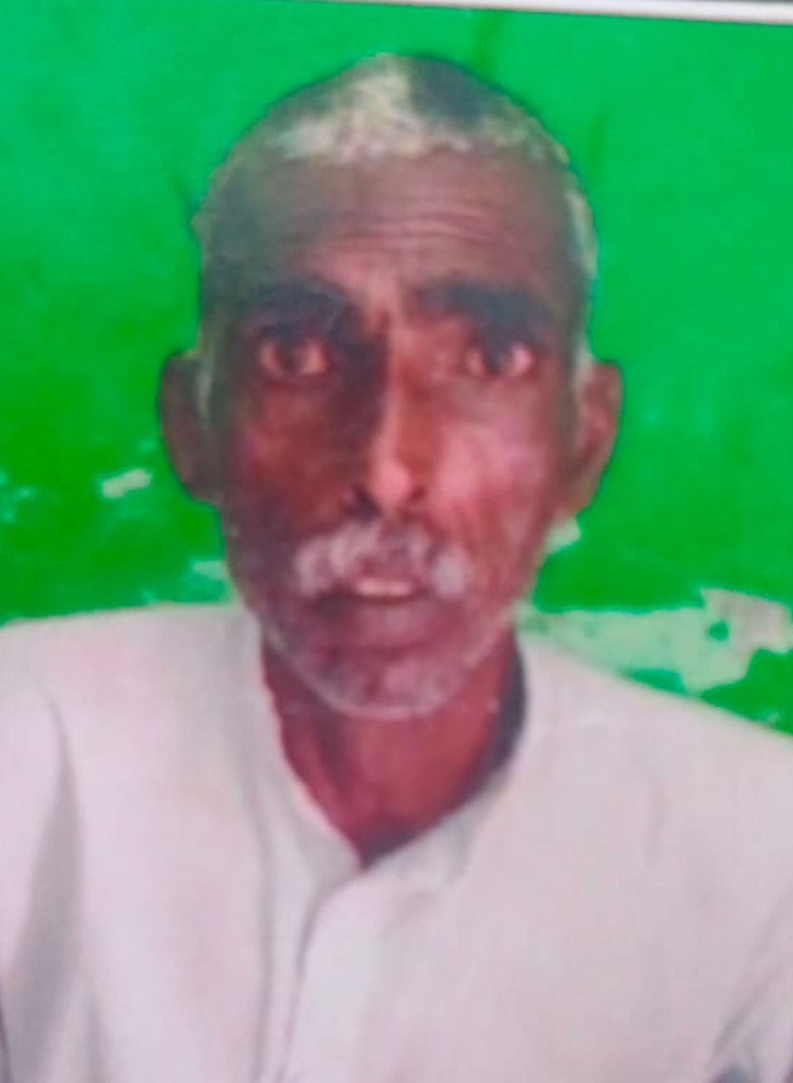 खेत की रखवाली करने गए थे बुजुर्ग, मिली लाश