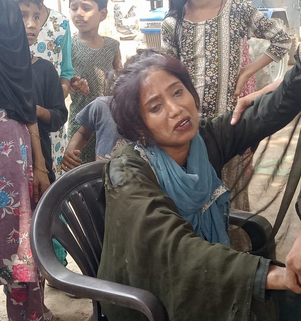 बाइक सवार दंपती को डंपर ने मारी टक्कर, चार माह के मासूम की मौत