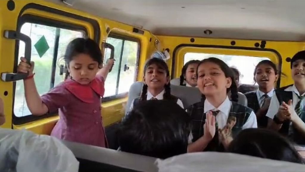 ...जब मुस्लिम बच्चियों ने भी गाया, 'अच्युतम केशवम् कृष्ण दामोदरम्'