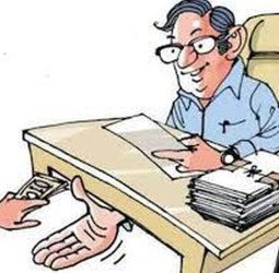 नौकरी लगवाने के नाम पर ढाई लाख हड़प गया बीएसए कार्यालय का वरिष्ठ सहायक, रिपोर्ट दर्ज