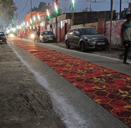 ये 'चूना' अच्छा है...पर केवल सड़कों पर डालने के लिए...जनता को 'लगाने' के लिए नहीं