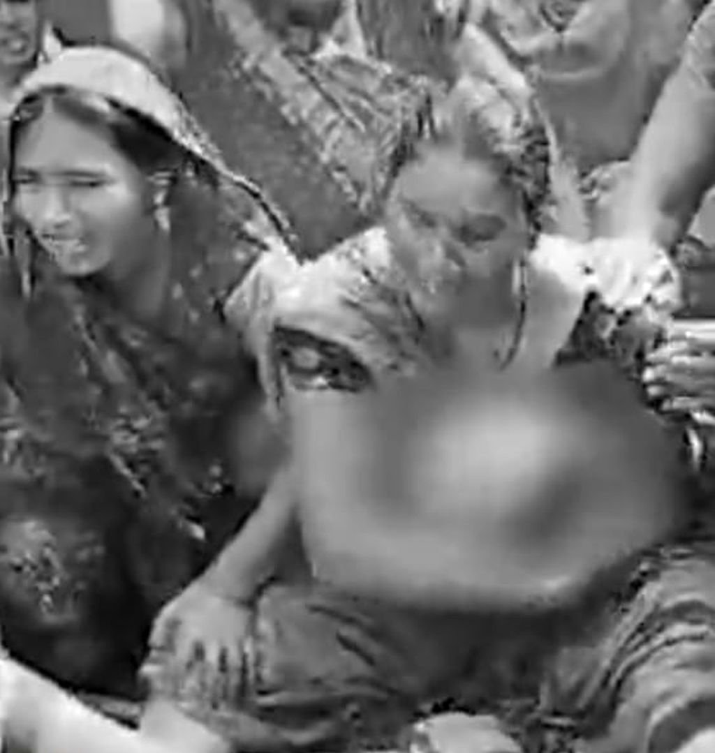 खौफनाकः हत्यारे ने कलम कर दिया बेटे  का सिर...कटा सिर गोद में लेकर रोती रही मां