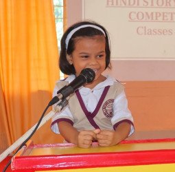 किसी ने 'आजाद' की तो किसी ने सुनाई भगत सिंह के बलिदान की कहानी