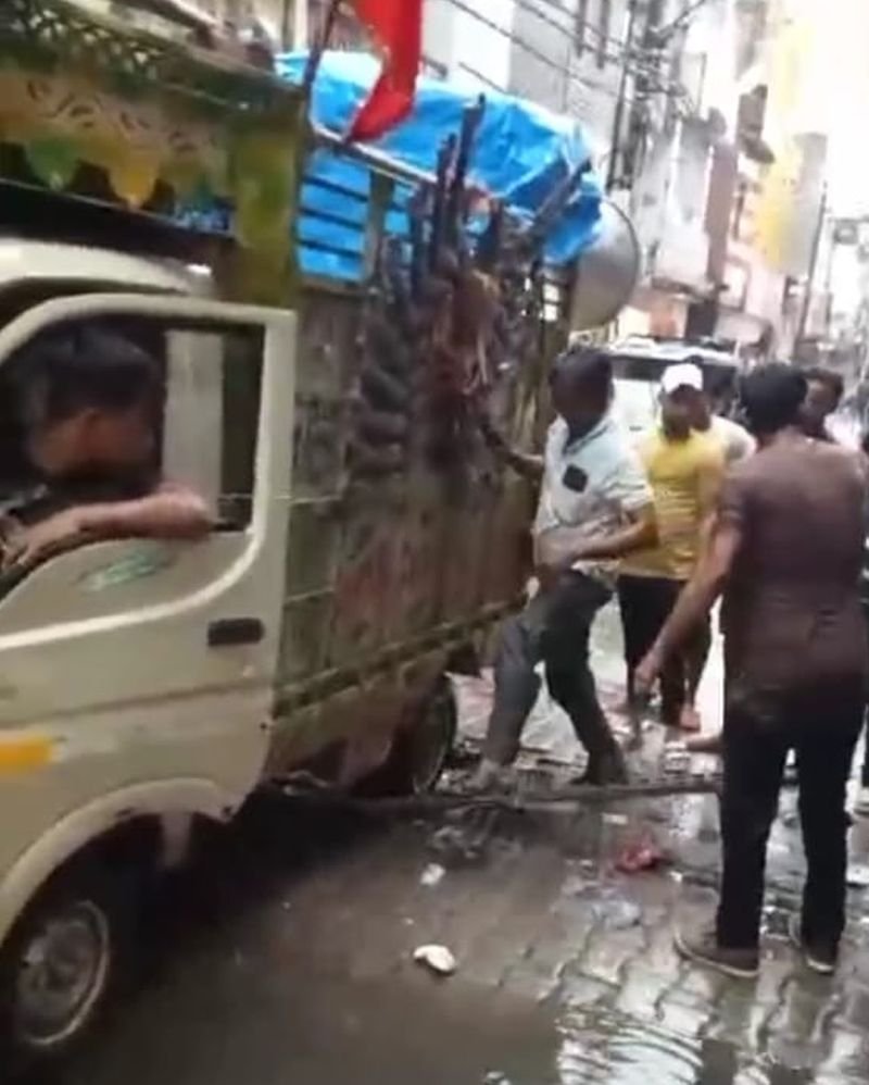 सुनिये चेयरपर्सन साहिबा...अब क्या अगली बारिश का इंतजार है !