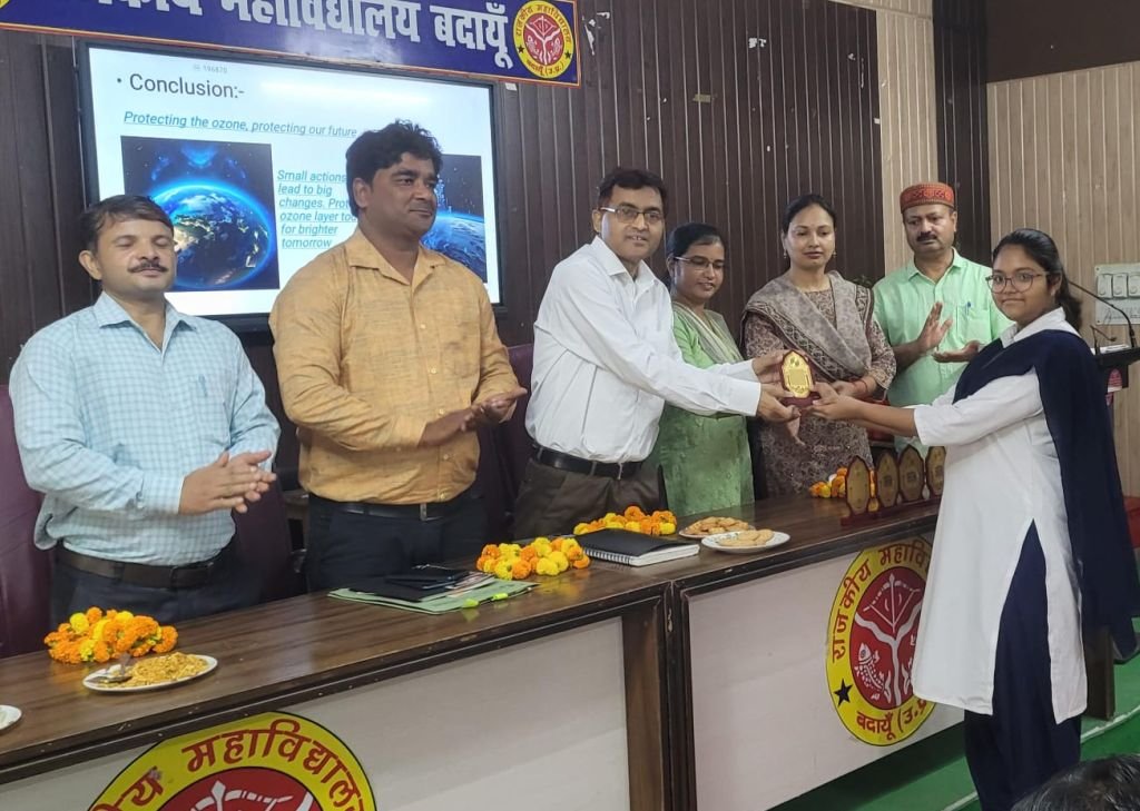 ओजोन दिवस की प्रतियोगिताओं में अंजलि का रहा दबदबा