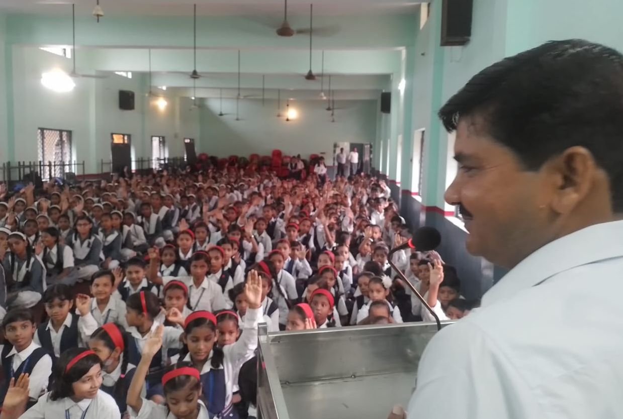 श्री राम सरस्वती विद्या मंदिर इंटर कॉलेज में डिजिटल वार्षिक शैक्षिक निरीक्षण शुरू