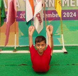 मदर एथीना स्कूल के सक्षम ने सीबीएसई योग क्लस्टर के फाइनल में बनाया स्थान