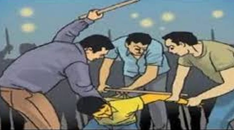 नशा सुंघाकर बालक का अपहरण, रस्सियों से बांधकर खेत में डाला...ग्रामीणों ने दो बदमाश पकड़े