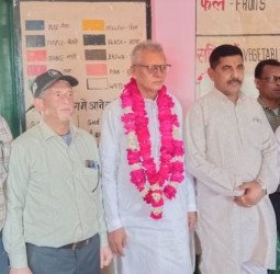 सेवानिवृत्त होने पर शिक्षक संघ के ब्लॉक मंत्री को दी विदाई