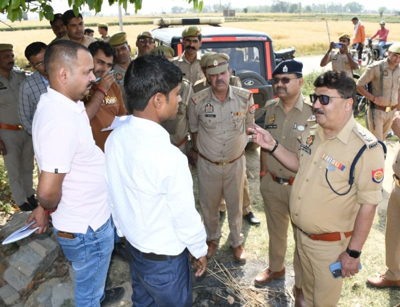 असलहा दिखाकर रुकवाई बाइक, पूछी जाति...फिर दंपती को लूटकर भाग गए बदमाश