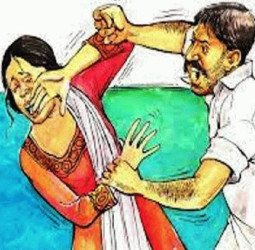 दो महीने जिंदगी-मौत से जूझती रही विवाहिता, अब हुई मौत...छत से फेंके जाने का था आरोप