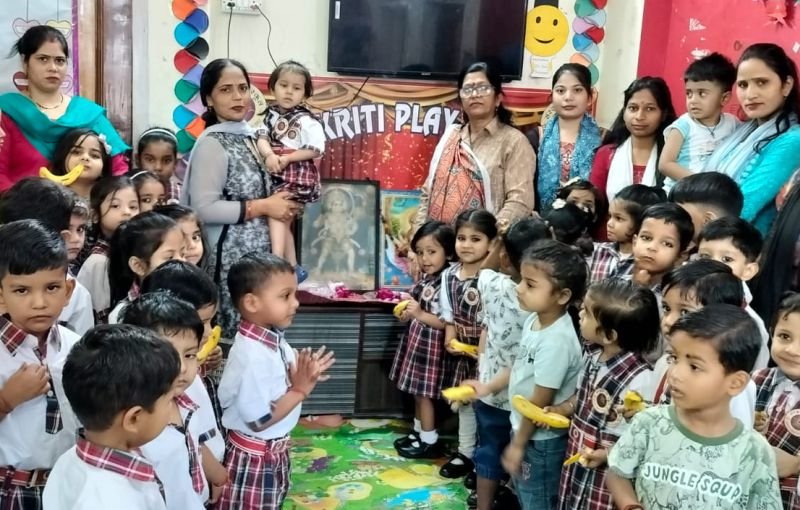 संस्कृति प्ले स्कूल में मनाया हनुमान जन्मोत्सव