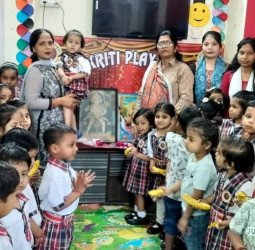संस्कृति प्ले स्कूल में मनाया हनुमान जन्मोत्सव