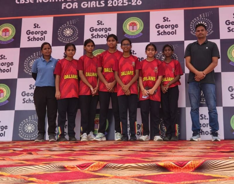 ब्लूमिंगडेल स्कूल की चार छात्राओं का सीबीएसई नेशनल क्रिकेट के लिए चयन