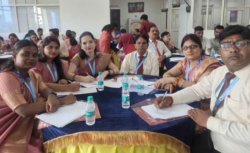 ब्लूमिंगडेल स्कूल दातागंज में सीबीएससी प्रशिक्षण कार्यक्रम का आयोजन