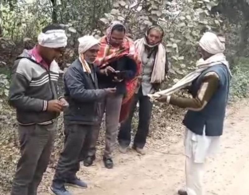 'पहले अस्पताल का बिल चुकाओ, फिर बेटे की लाश ले जाओ'...अस्पताल ने दुत्कारा तो बाप ने भीख मांगकर दिया पैसा