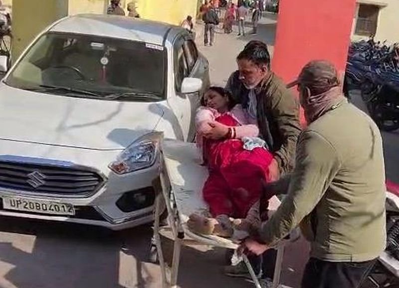 पति-पत्नी में थी तकरार, सुलझाने को बैठी पंचायत तो समधी ने समधन पर चला दी गोली