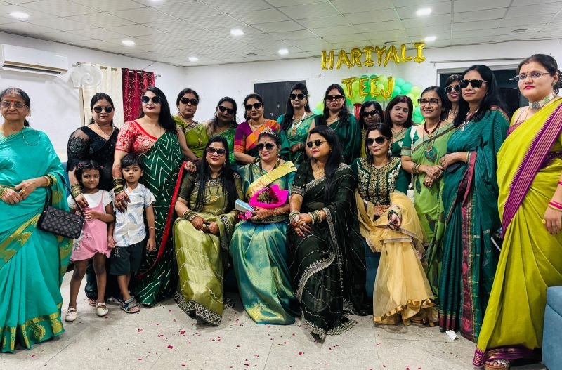 मीनू वर्मा बनी तीज क्वीन, महिलाओं ने मनाया तीज महोत्सव