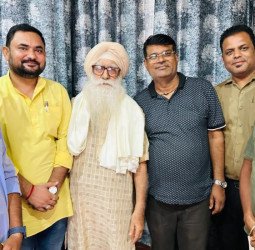 वरिष्ठ समाजसेवी सरदार भगत सिंह का किया सम्मान