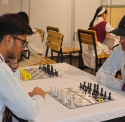 बच्चों ने खेला दिमाग का गेम, मदर एथीना स्कूल में शतरंज प्रतियोगिता का आयोजन