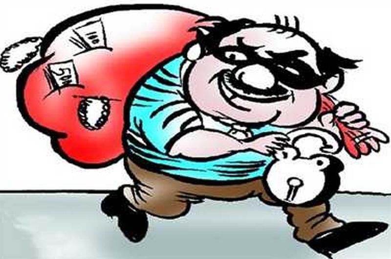 चोरी के जेवर खरीदने का शक...सराफा कारोबारी और उसके बेटे को ले गई अलीगढ़ पुलिस