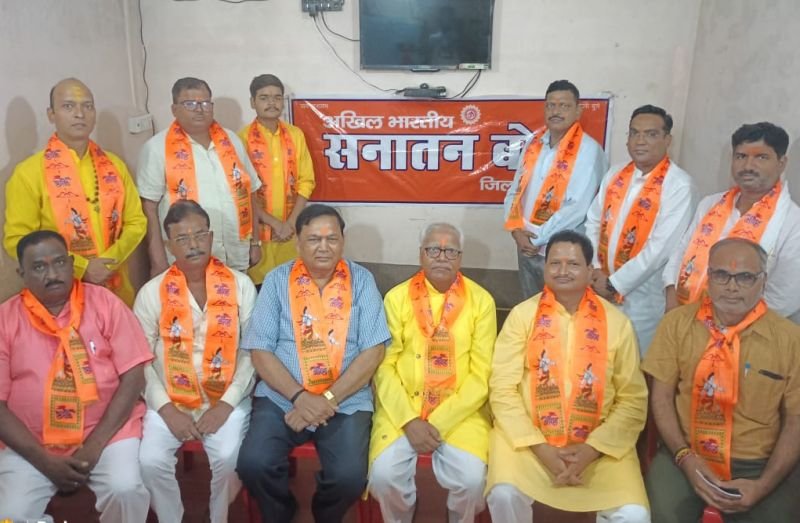 हिंदुओं की जनसंख्या घटती रही तो नहीं बचेगा देश