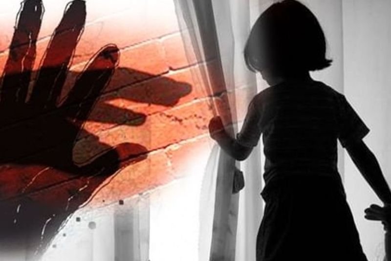 हैवानियतः नौ साल की बच्ची का रेप करके मार डाला...मरा समझकर सूटकेस में कर दिया पैक