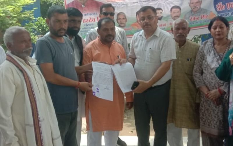 ज्योति मेहंदीरत्ता और पकंज खुराना की हो गिरफ्तारी...मांग पर अड़े शराब सेल्समैन के परिजन