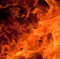 मासूमों के सिर से उठा पिता का साया, एक सप्ताह मौत से लड़ी जंग