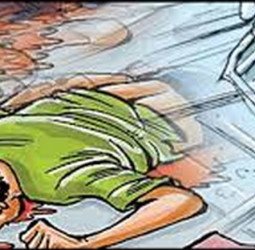 वीडियो:  ऐसे भी आ जाती है मौत...! चक्कर आया, घूमा और ट्रेन के नीचे आ गया सिपाही