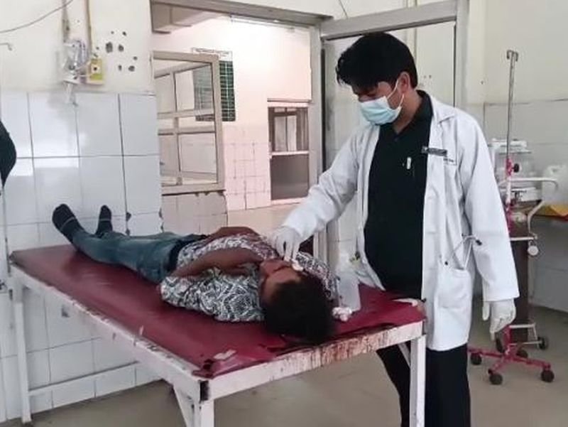 दो पक्षों में हो रहा था झगड़ा, अचानक चली गोली, फिर हुआ ये...