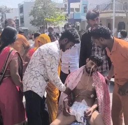 वीडियोः आईसीयू से चलता हुआ बाहर आया 'कोमा' का मरीज, फिर सड़क पर हुआ ऐसा हंगामा कि...