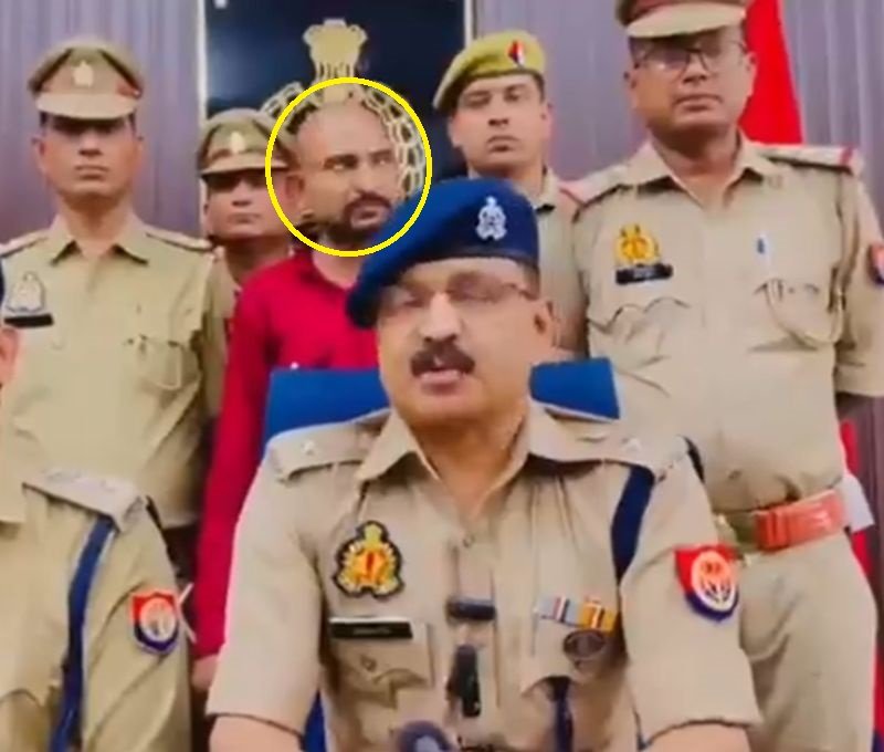 सिर पर मारी ईंट, फिर खुरपी से गला काटकर घर में ही दफना दी पत्नी की लाश