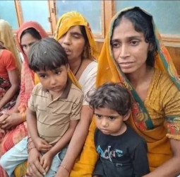 ये बदायूं के (अभि) नेता हैं...इन्हें गरीब की 'जान' नहीं, अमीर के 'माल' से ज्यादा प्यार है