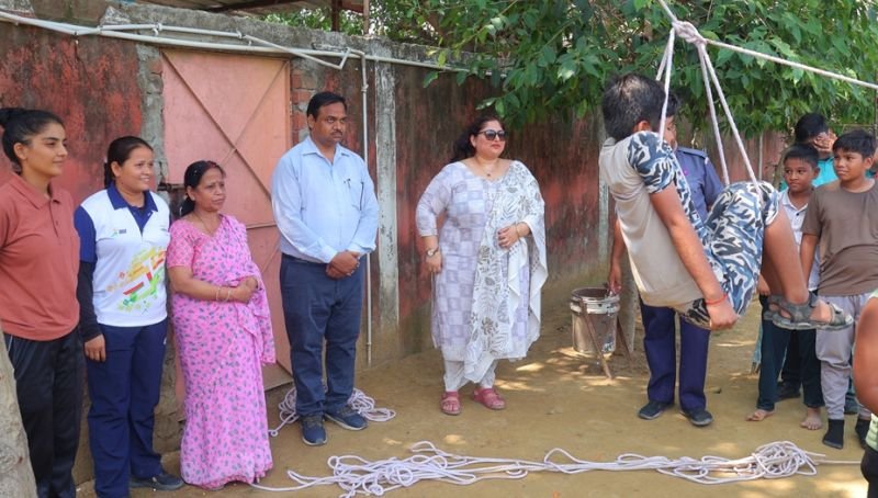 बच्चों ने लगाए स्काउट कैंप, वीर शिवाजी टोली  को मिला पहला पुरस्कार