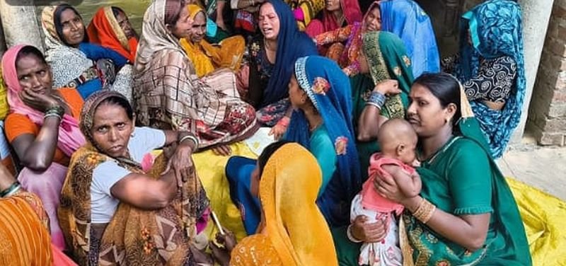 ...गए तो थे वो बरात में, पर अगले दिन तीनों की साथ उठी अर्थिंयां