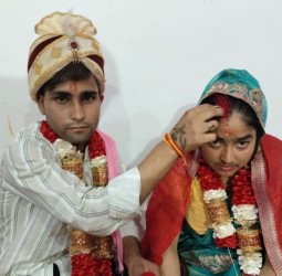 मुस्लिम सुहाना ने सोनी मौर्य बनकर की हिंदू शिवम से शादी, सात फेरे लिए...बोली- मेरी हिंदू धर्म में आस्था