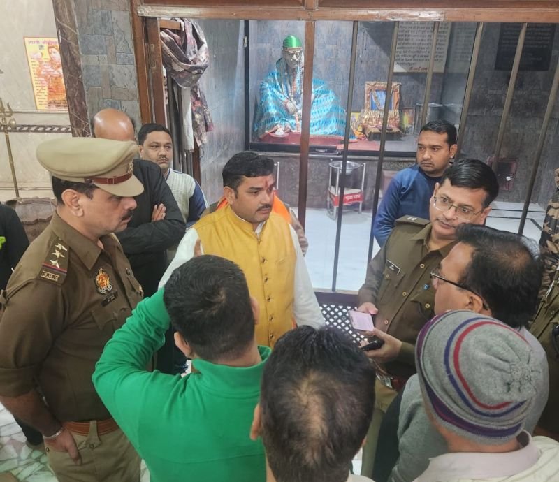 नवादा स्थित सांई मंदिर के पुजारी की गला दबाकर हत्या, मंदिर के ऊपर रहते थे अकेले