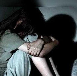 कक्षा चार की छात्रा से दुष्कर्म...दूसरे समुदाय के नाबालिग पर आरोप, परिजन बोले-शिक्षक ने की आरोपी की मदद