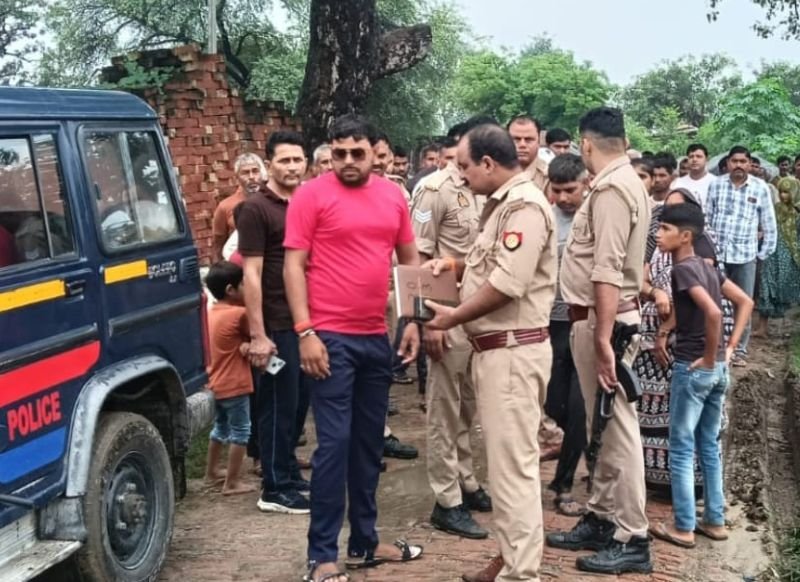 पीट-पीटकर युवक के तोड़ दिए हाथ पैर, फिर गोली मारी, मेडिकल कॉलेज में हुई मौत