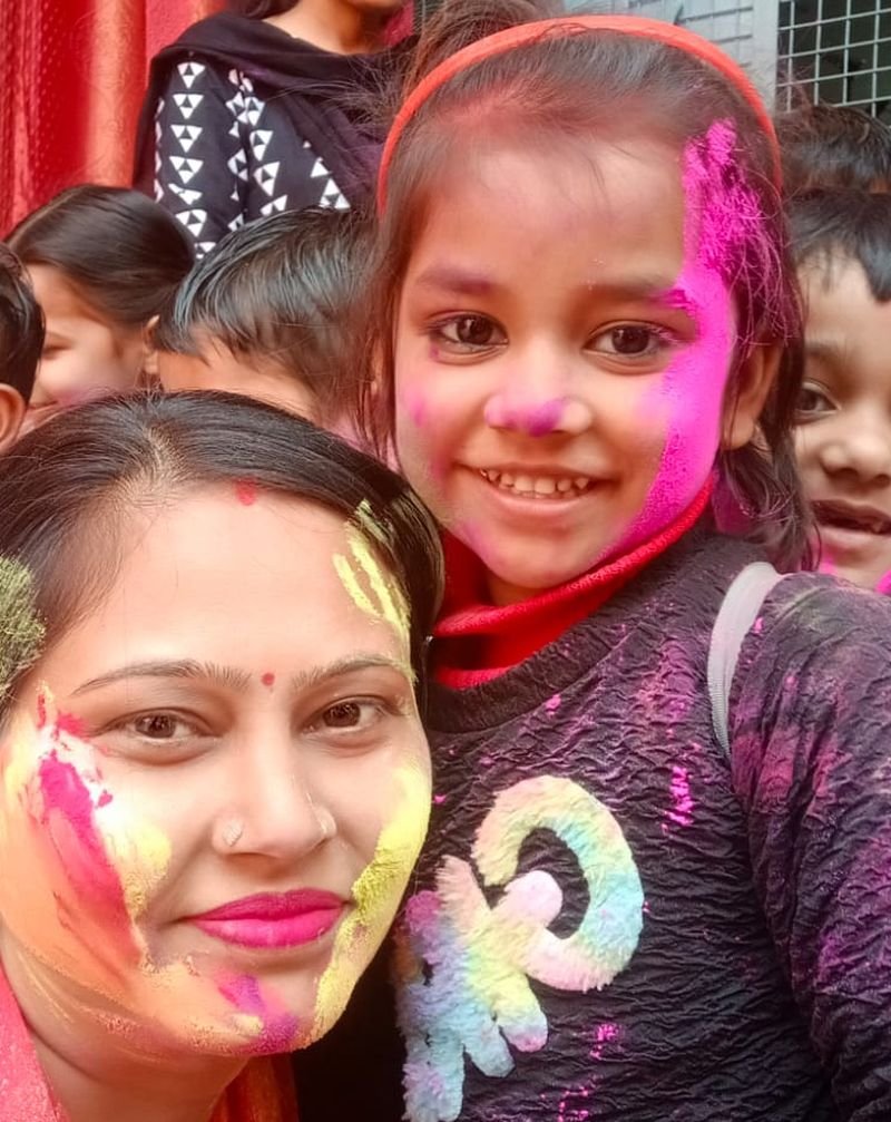 श्री राम सरस्वती विद्या मंदिर इंटर कॉलेज में धूमधाम से मनाया गया होली उत्सव