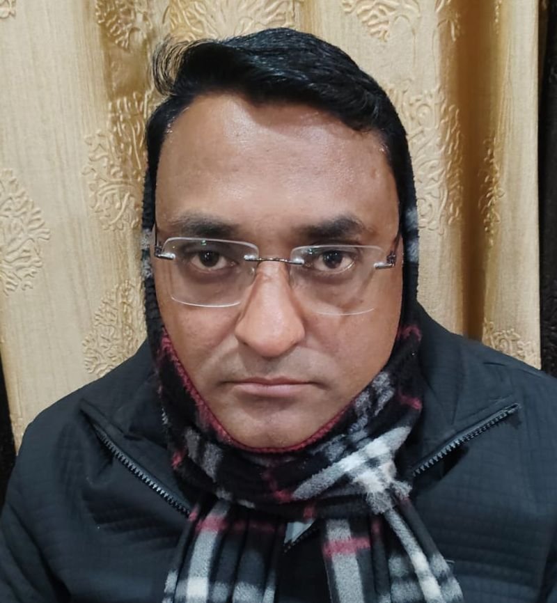 खूब पकड़े जा रहे, पर रिश्वत लेने से बाज नहीं आ रहे...अब घूस लेते धरा बिजली विभाग का जेई